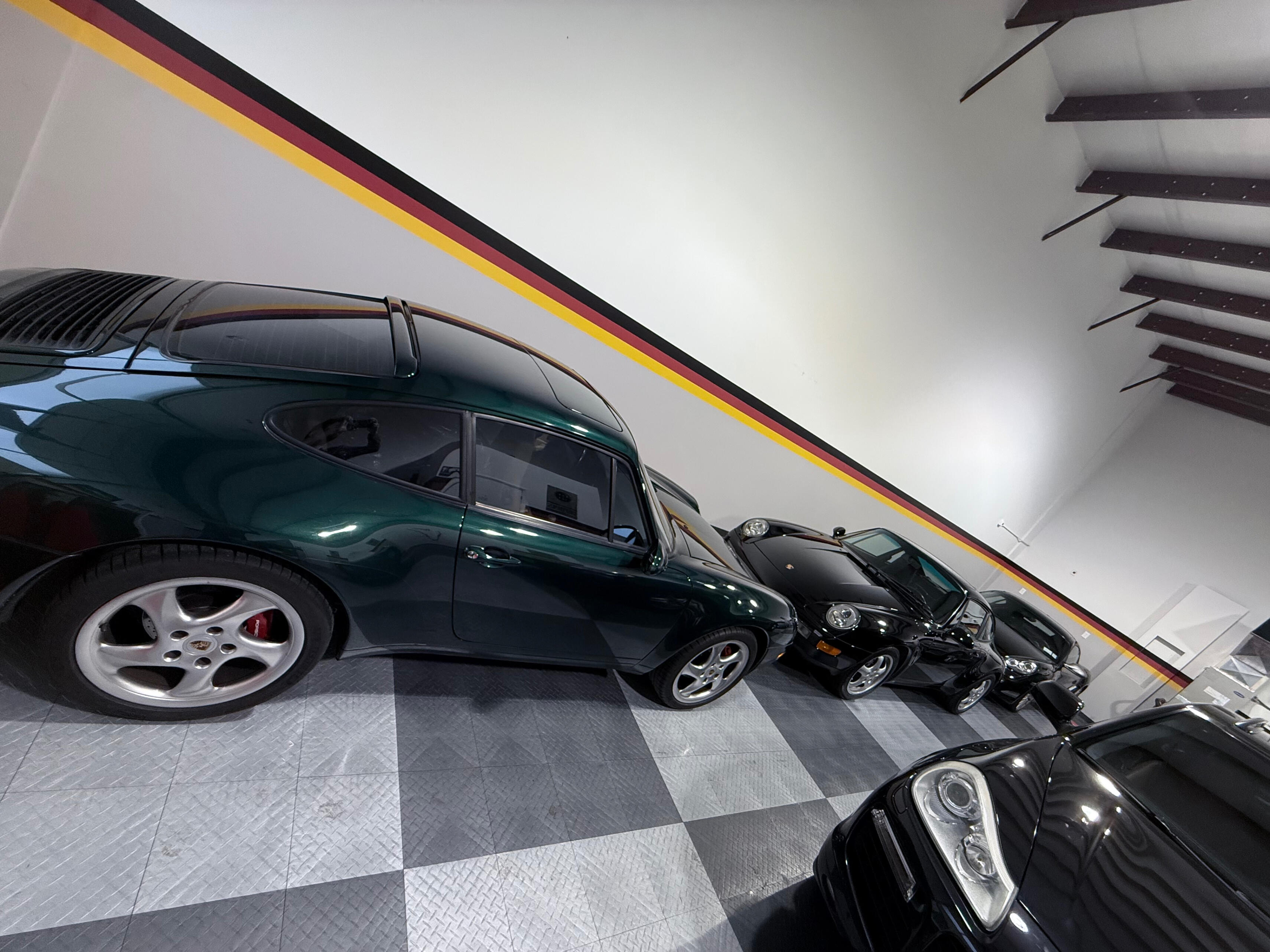 The Garage – Car Storage in Williamsburg & Yorktown Collector car storage facility – clean indoor climate-controlled storage for sports cars and classic cars in Williamsburg and Yorktown, Virginia.